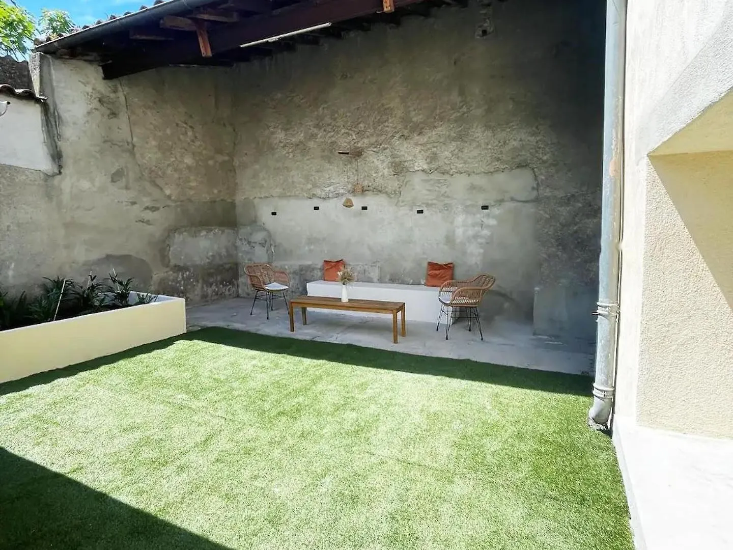 Loft Spa, Cour Arriere Privee Labruguière 度假居